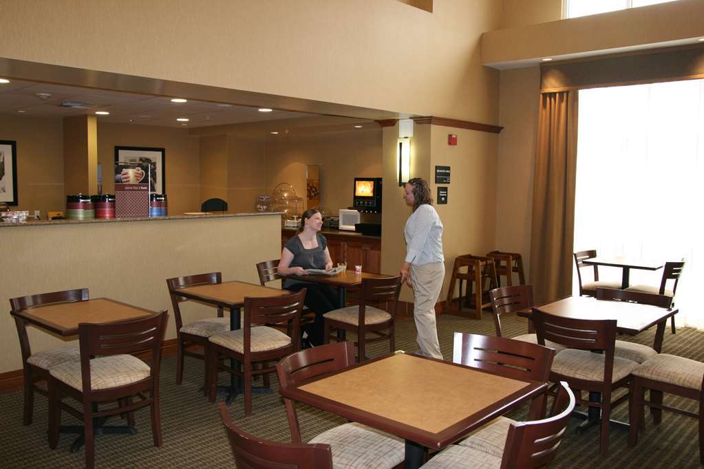 Hampton Inn And Suites Bakersfield North-Airport Restoran gambar